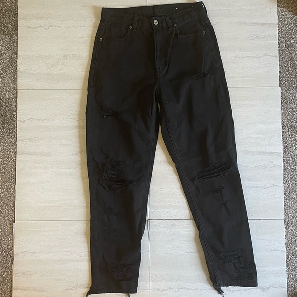 AE Ripped Black Mom Jeans - Picture 2 of 3